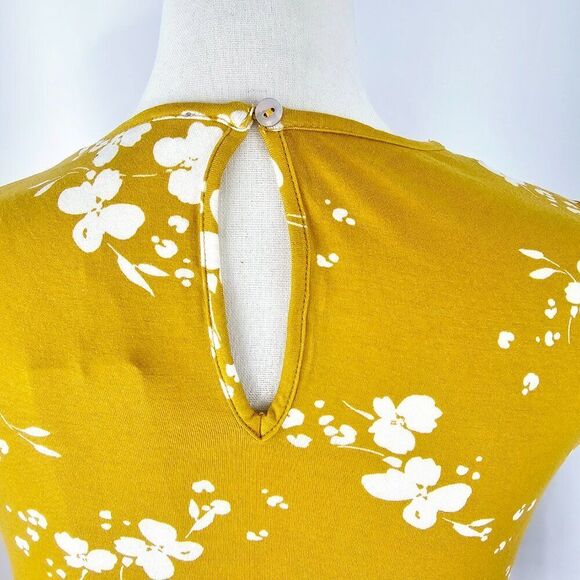 Daniel Rainn Women's Yellow Crochet Yoke Sleeveless Floral Top Size XSP NWT - Picture 9 of 15